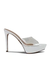 Gianvito Rossi 115mm Betty Plexi Platform Sandals In White