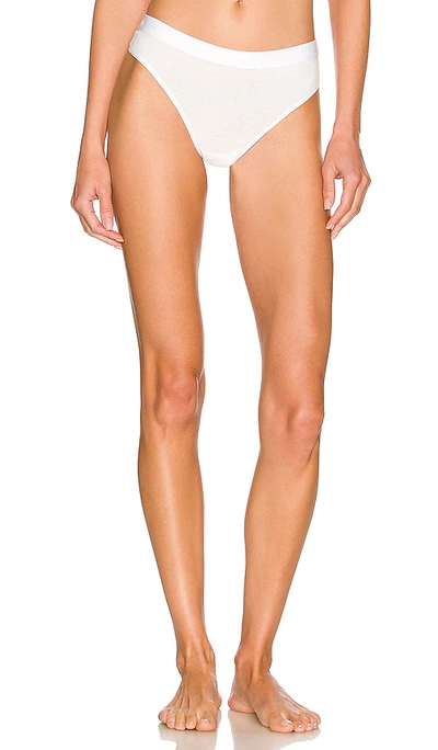 Commando Soft Rib Logo Tape Thong In White