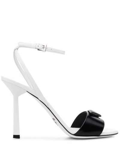 Prada Logo Plaque Open-toe Sandals In Schwarz