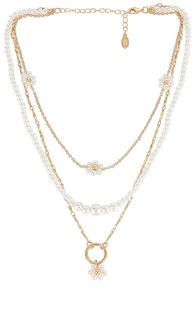 8 Other Reasons Flower Pearl Layered Necklace In Metallic Gold