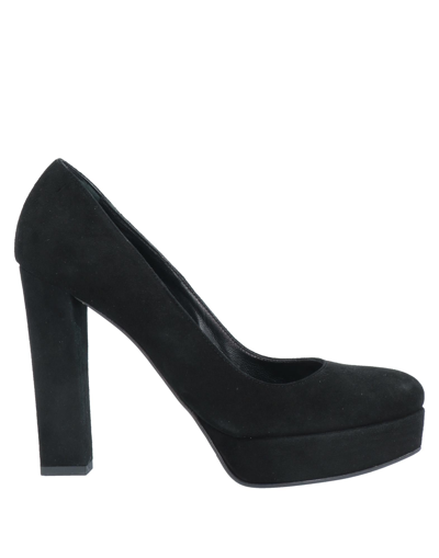 Icone Pumps In Black