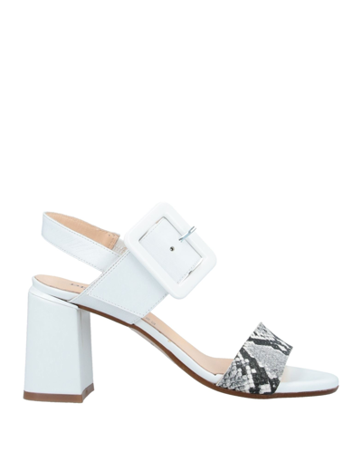 Brawn's Sandals In White