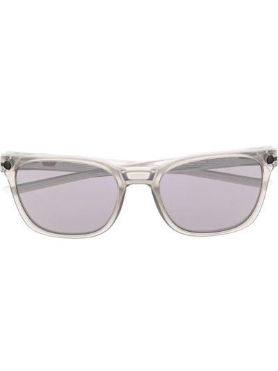 Oakley Transparent-frame Sunglasses In Grau