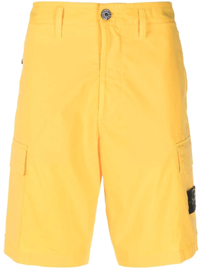 Stone Island Compass Logo-patch Cargo Shorts In Grün