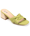 Journee Collection Moree Pump In Green