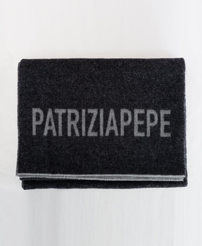 Patrizia Pepe Sciarpa Con Fly E Maxi Logo 2v9239 A6b2 In Grey
