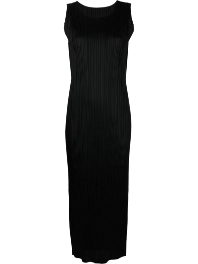 Issey Miyake Pleated Short-sleeved Midi Dress In 15 Black