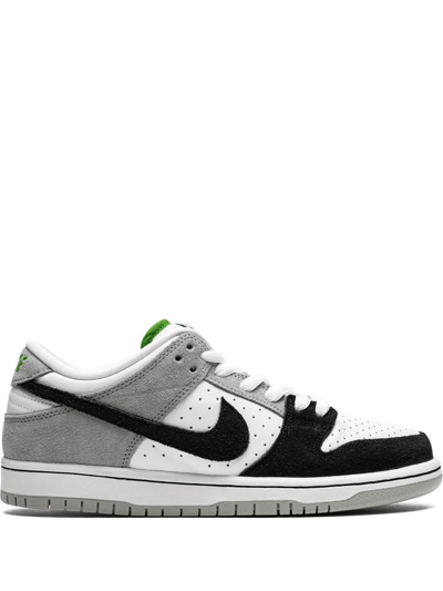 Nike Sb Dunk Low Trainers In Grey