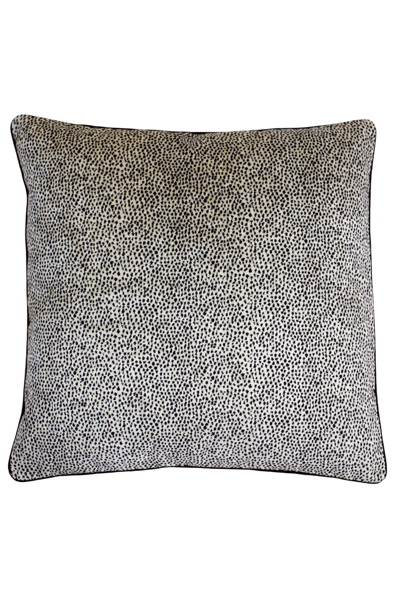 Riva Home Africa Animal Print Cushion/pillow Cover In Grey