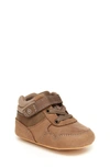 Stride Rite Srtech Ryker Boot In Greige