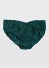 Hanky Panky Signature Lace V-kini Briefs In Ivy