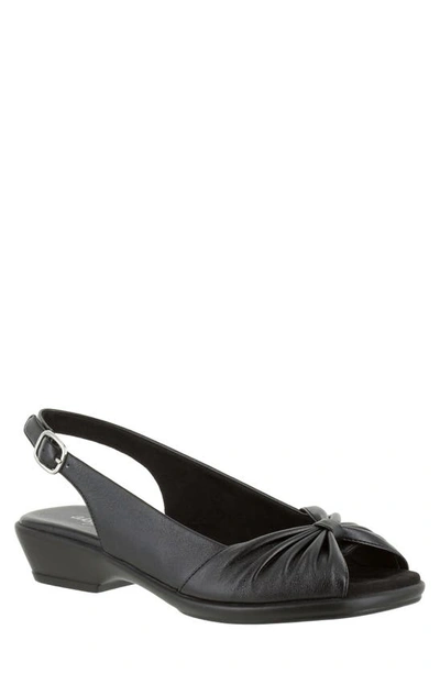 Easy Street Fantasia Slingback Pump In Black