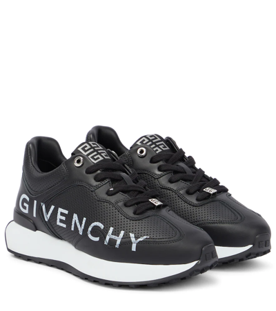 Givenchy Giv Runner Logo-print Suede And Mesh Low-top Trainers In Black