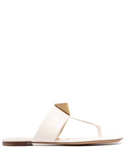 Valentino Garavani Plaque Detailing Flat Sandals In Neutrals