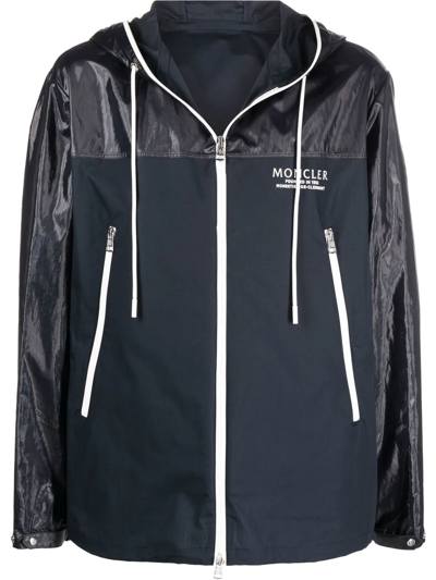 Moncler Logo Print Zipped Hoodie In Blue