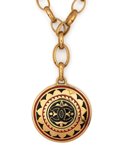 Pre-owned Chanel Cc Medallion Chain Necklace In Gold