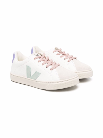 Veja Teen Low Top Trainers In White