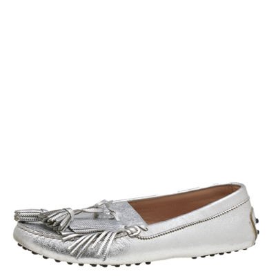 Pre-owned Tod's Silver Leather Tassel Bow And Fringe Slip On Loafers Size 39