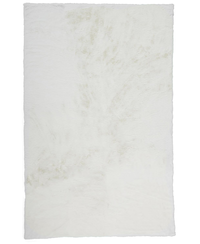 Simply Woven Luxe Velour R4506 6'7" X 9'6" Area Rug In White
