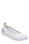 Easy Spirit Glitz Slip-on Sneaker In White