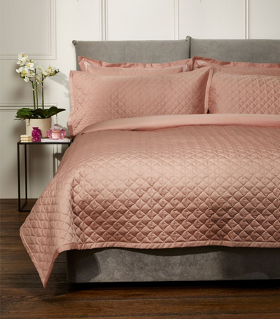 Amalia Suave Quilted Super King Bedspread (290cm X 250cm) In Pink