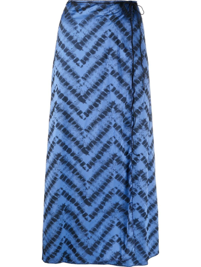 Oseree Chevron-print Side-tie Skirt In Blue
