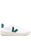 Veja Logo-patch Low-top Sneakers In Bianco E Verde