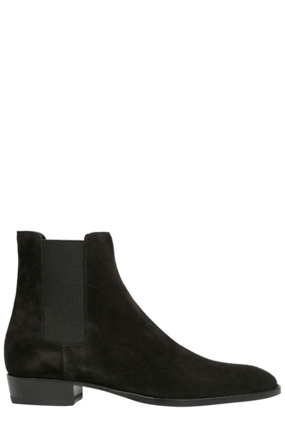 Saint Laurent Wyatt Ankle Boots In Sand