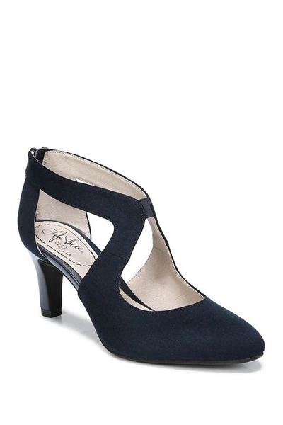 Lifestride Shoes Giovanna 2 Pump In Lux Navy