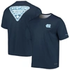 COLUMBIA COLUMBIA NAVY NORTH CAROLINA TAR HEELS TERMINAL TACKLE OMNI-SHADE T-SHIRT