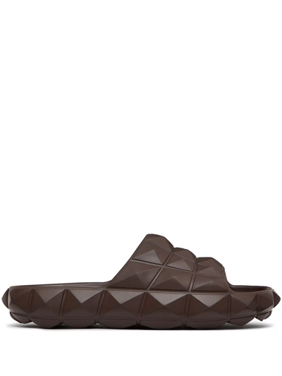 Valentino Garavani Flat Rockstud Slides In Brown
