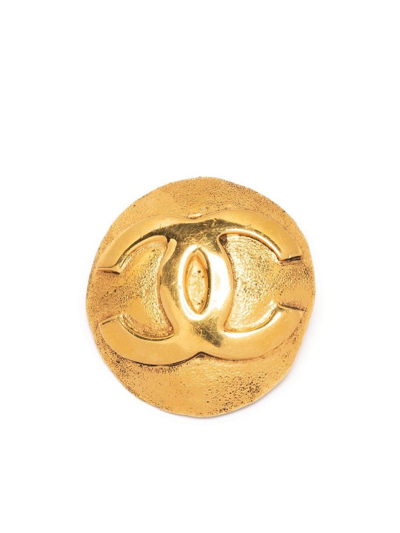 Pre-owned Chanel 1990s Cc-embossed Brooch In Blue