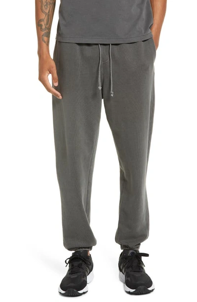 Elwood Core French Terry Sweatpants In Grey