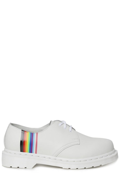 Dr. Martens' 彩虹条纹印花系带牛津鞋 In White