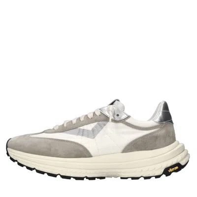 4b12 Sneakers In White