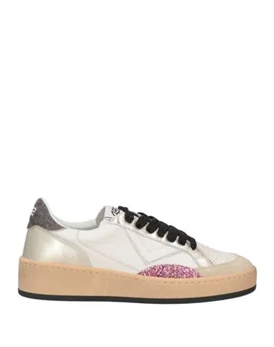 4b12 Woman Sneakers Off White Size 9 Leather In Neutral