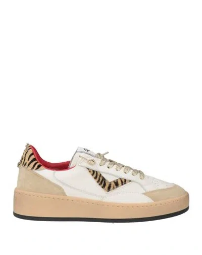 4b12 Woman Sneakers White Size 9 Leather