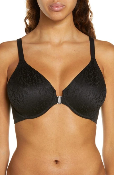 Chantelle Lingerie Norah Front Closure Molded Underwire Bra In Black