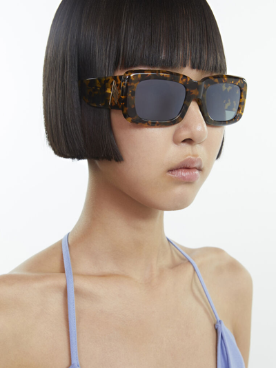 Attico Marfa Squared Acetate Sunglasses In T-shell/yellow Gold + Green Lenses