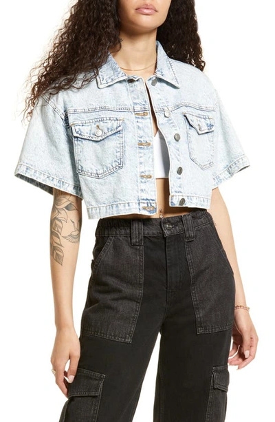 Bp. Short Sleeve Crop Nonstretch Denim Trucker Jacket In Bleached Wash