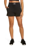 Alo Yoga Arena Quilted Boxing Shorts In Black
