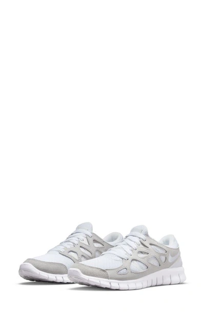 Nike Free Run 2 Low-top Sneakers In White
