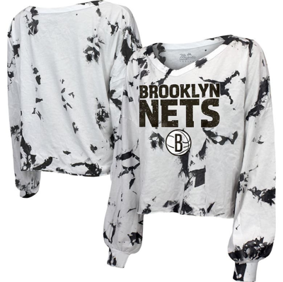 Majestic Women's  Threads White And Black Brooklyn Nets Aquarius Tie-dye Cropped V-neck Long Sleeve T In White,black