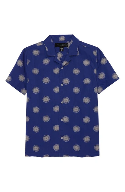 Treasure & Bond Kids' Button-up Camp Shirt In Blue Clematis Sun Daze