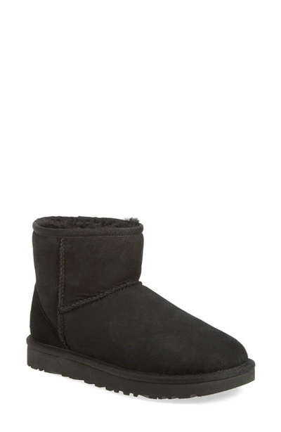 Ugg Australia Shearling Lined Boots - 黑色 In Black