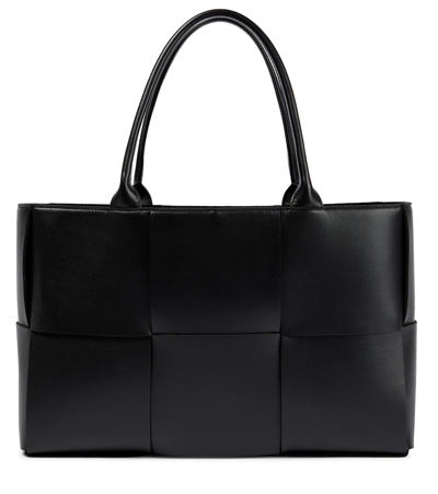 BOTTEGA VENETA ARCO MEDIUM LEATHER TOTE BAG