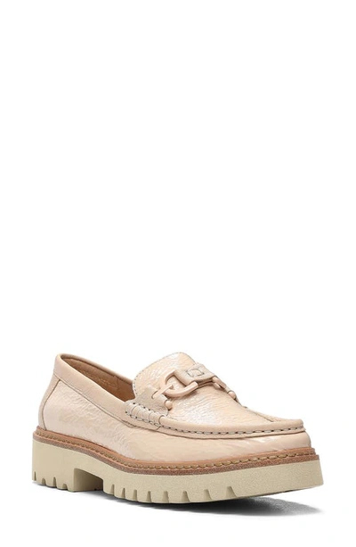 Donald Pliner Tabitha Leather Loafer In Putty