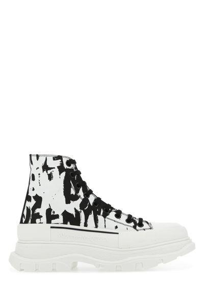 Alexander Mcqueen Tread Slick Mcqueen Graffiti Boots In White In Multicolor
