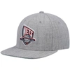 MITCHELL & NESS MITCHELL & NESS HEATHERED GRAY NEW JERSEY NETS HARDWOOD CLASSICS TEAM 2.0 SNAPBACK HAT