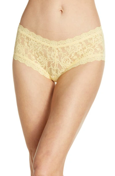 Hanky Panky Signature Lace Boyshorts In Buttercup